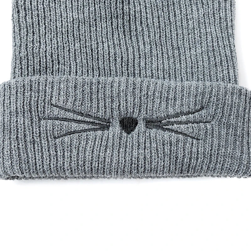 Bonnet Chat Avec Pompon