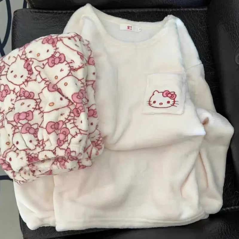 Pyjama Chat en Velours Hello Kitty