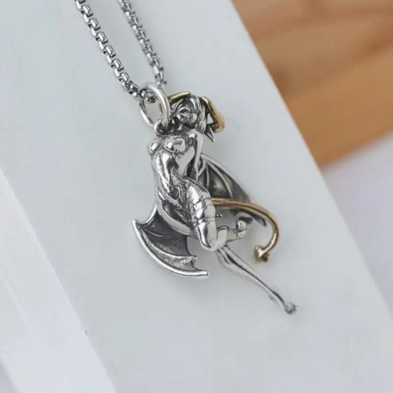 collier pendentif chat